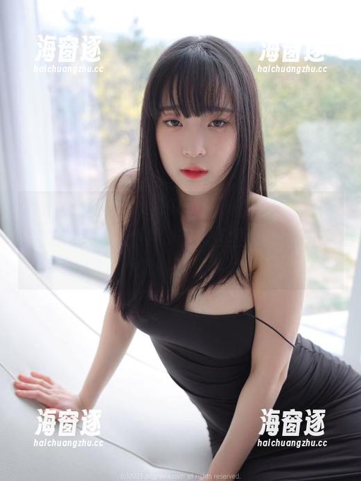 每翻一页Kang Inkyung的写真集，我都在想，是我眼拙，还是全世界都在分享她的可爱？